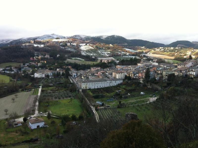 Hotel Gattapone Spoleto Bagian luar foto