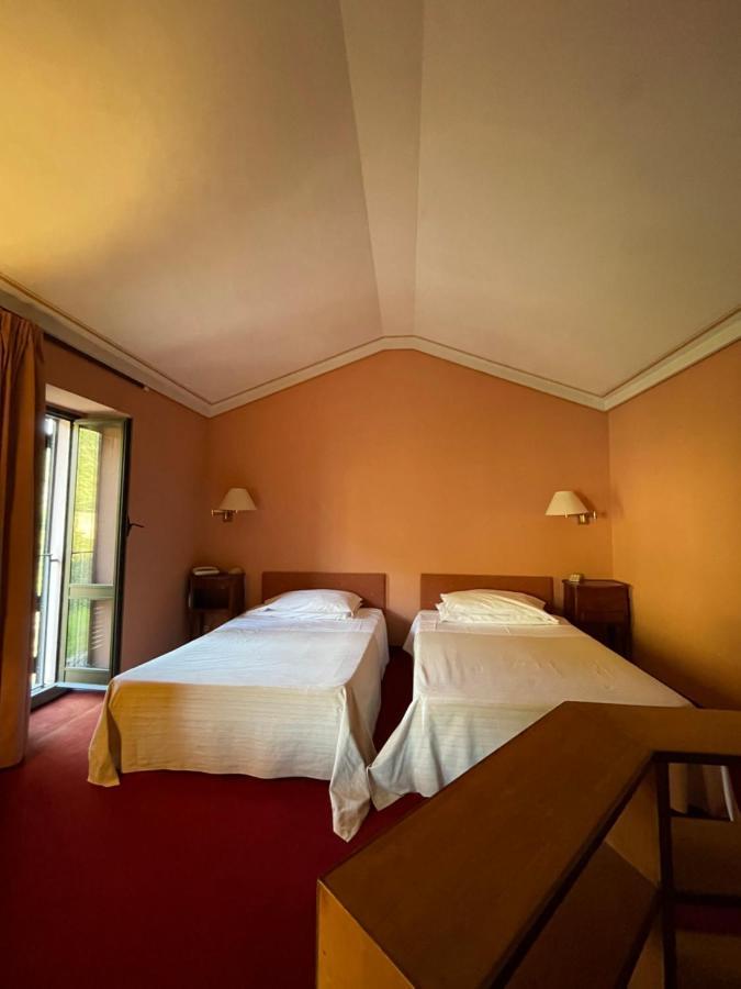 Hotel Gattapone Spoleto Bagian luar foto